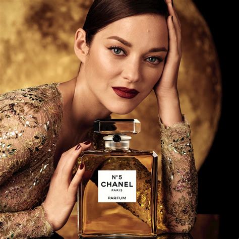 coco chanel perfume model 2023